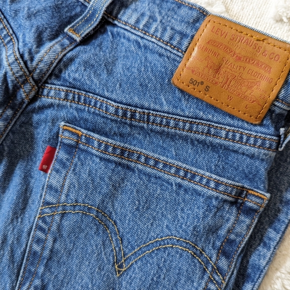 Levi's 501 skinny button up jeans, size 24 - Picture 3 of 9